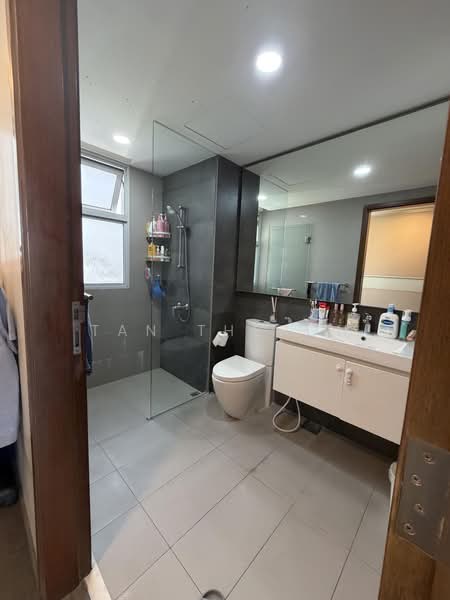 Ecopolitan, 128 Punggol Walk, 4 Bedrooms, 1,365 sqft, Executive Condominium For Sale, by Tan Theron, 500229058 - Bathroom - PropertyGuru.com.sg