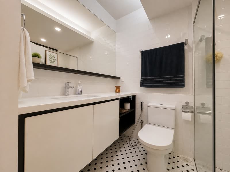 Bedok Court, 299 Bedok South Avenue 3, 3 Bedrooms, 2,271 sqft, Condominium For Sale, by Elizabeth Poh, 500229059 - Bathroom - PropertyGuru.com.sg