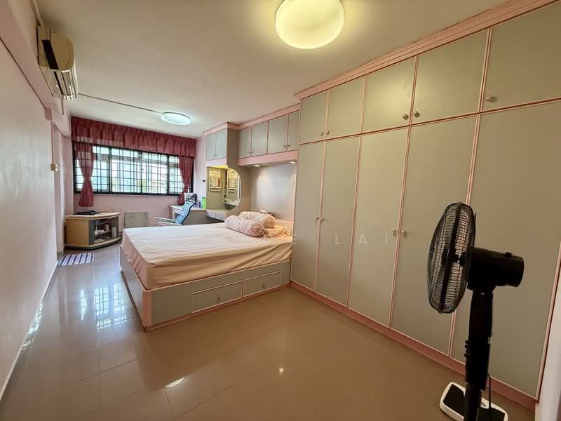 176 Ang Mo Kio Avenue 4, 176 Ang Mo Kio Avenue 4, 4 Bedrooms, 1,281 sqft, HDB Flat For Sale, by Yvonne Lai, 500229060 - Bedroom - PropertyGuru.com.sg