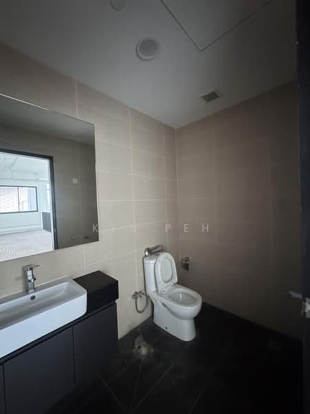 Primax, 22 New Industrial Road, 2,896 sqft, Light Industrial (B1) For Rent, by Ken Peh, 500229062 - Bathroom - CommercialGuru.com.sg