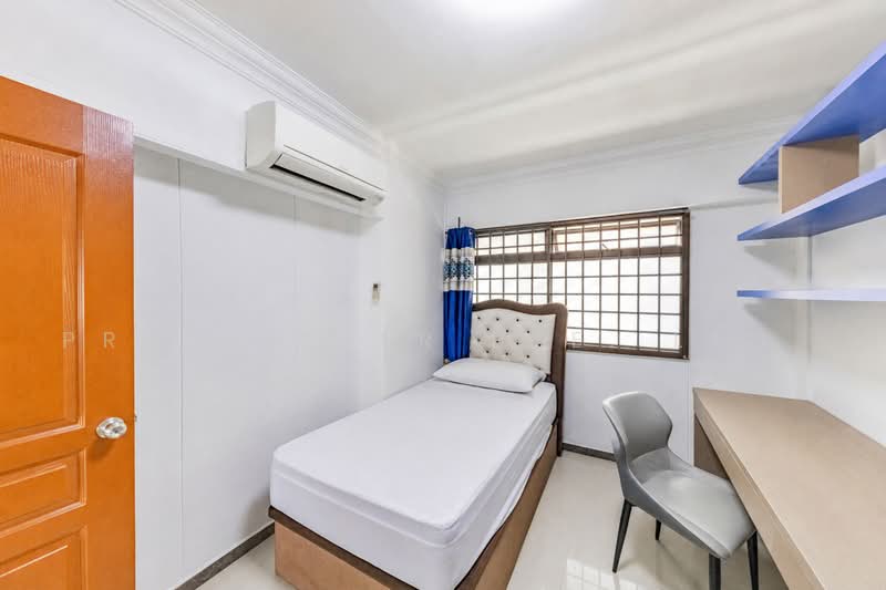 335 Sembawang Close, 335 Sembawang Close, 3 Bedrooms, 1,076 sqft, HDB Flat For Sale, by KOH YONG JIAN, 500229068 - Bedroom - PropertyGuru.com.sg
