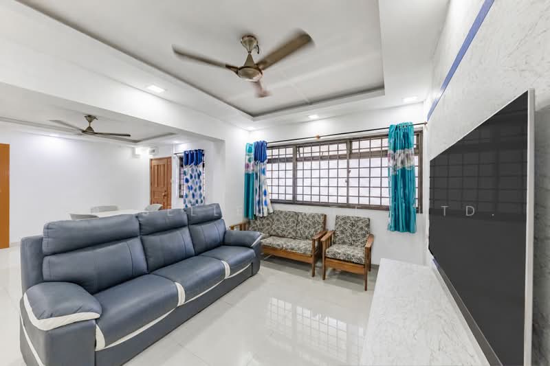 335 Sembawang Close, 335 Sembawang Close, 3 Bedrooms, 1,076 sqft, HDB Flat For Sale, by KOH YONG JIAN, 500229068 - Living Room - PropertyGuru.com.sg