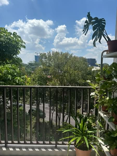 Meadows @ Peirce, 626 Upper Thomson Road, 2 Bedrooms, 915 sqft, Condominium For Rent, by Mike Xu, 500229075 - Balcony - PropertyGuru.com.sg