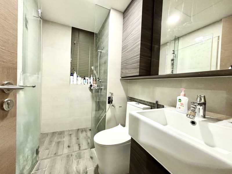 The Terrace, 94 Edgedale Plains, 3 Bedrooms, 1,076 sqft, Executive Condominium For Sale, by Cherlene Tan, 500229078 - Bathroom - PropertyGuru.com.sg