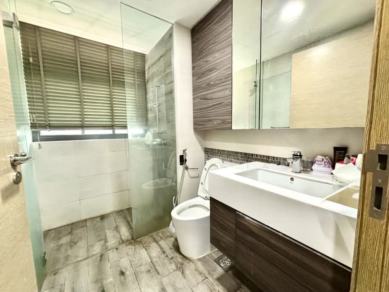 The Terrace, 94 Edgedale Plains, 3 Bedrooms, 1,076 sqft, Executive Condominium For Sale, by Cherlene Tan, 500229078 - Bathroom - PropertyGuru.com.sg