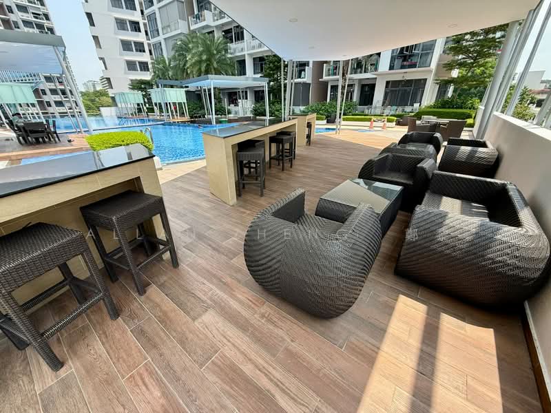 Urban Vista, 4 Tanah Merah Kechil Link, 2 Bedrooms, 560 sqft, Condominium For Sale, by Allan Zheng 鄭黎, 500229082 - Pool - PropertyGuru.com.sg