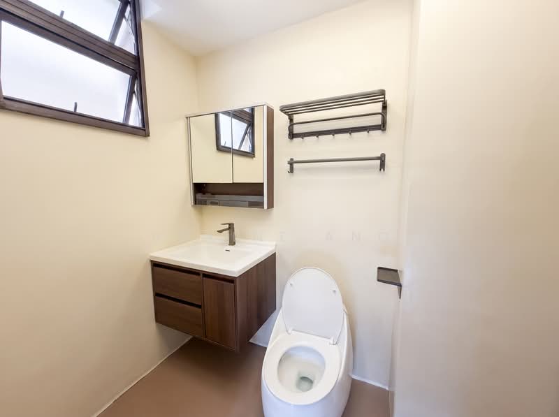 Seletaris, 511 Sembawang Road, 3 Bedrooms, 1,647 sqft, Condominium For Sale, by Roxine Ang, 500229083 - Bathroom - PropertyGuru.com.sg