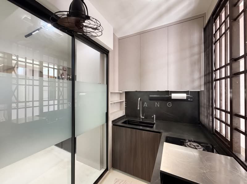 Seletaris, 511 Sembawang Road, 3 Bedrooms, 1,647 sqft, Condominium For Sale, by Roxine Ang, 500229083 - Kitchen - PropertyGuru.com.sg