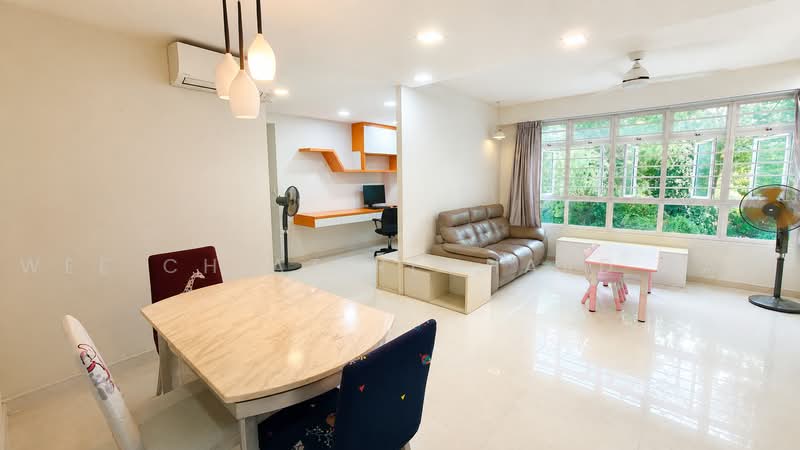 315B Yishun Greenwalk, 315B Yishun Avenue 9, 3 Bedrooms, 1,206 sqft, HDB Flat For Sale, by Wee Chiat Rechard Tan, 500229100 - Living Room - PropertyGuru.com.sg