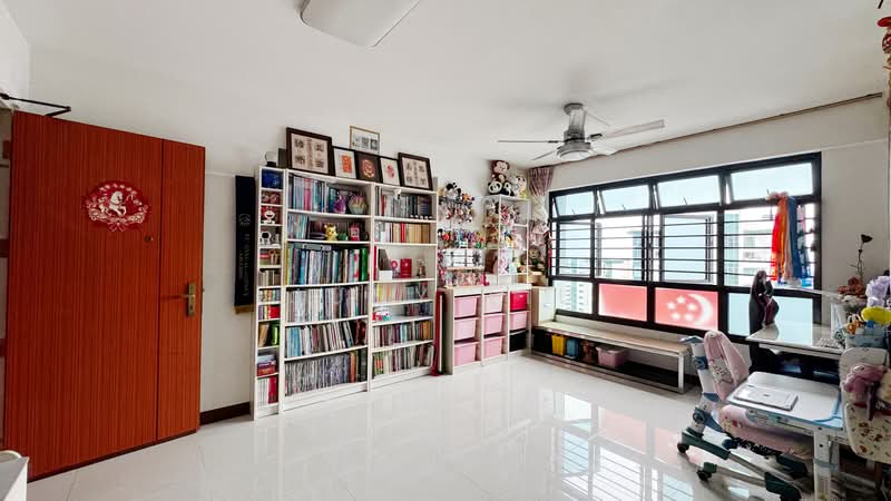818B Choa Chu Kang Avenue 1, 818B Choa Chu Kang Avenue 1, 3 Bedrooms, 990 sqft, HDB Flat For Sale, by Judy Liu, 500229102 - Study - PropertyGuru.com.sg
