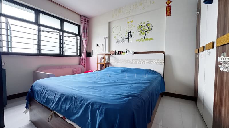 818B Choa Chu Kang Avenue 1, 818B Choa Chu Kang Avenue 1, 3 Bedrooms, 990 sqft, HDB Flat For Sale, by Judy Liu, 500229102 - Bedroom - PropertyGuru.com.sg