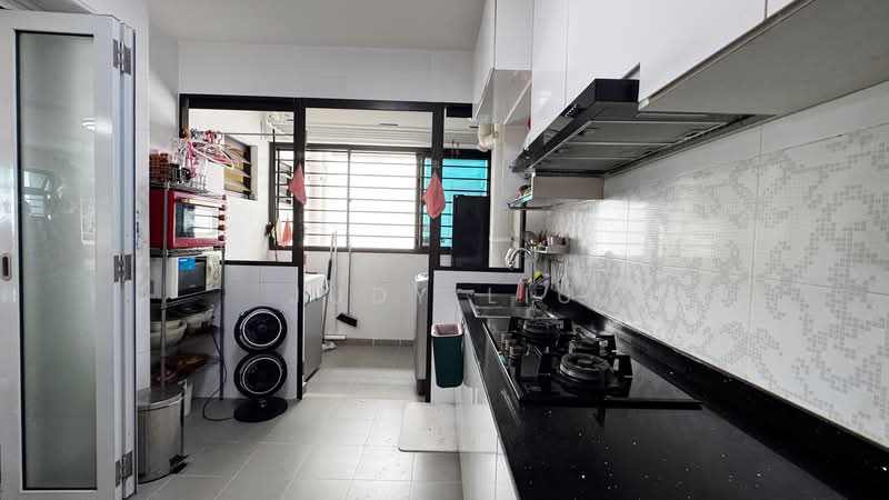 818B Choa Chu Kang Avenue 1, 818B Choa Chu Kang Avenue 1, 3 Bedrooms, 990 sqft, HDB Flat For Sale, by Judy Liu, 500229102 - Kitchen - PropertyGuru.com.sg
