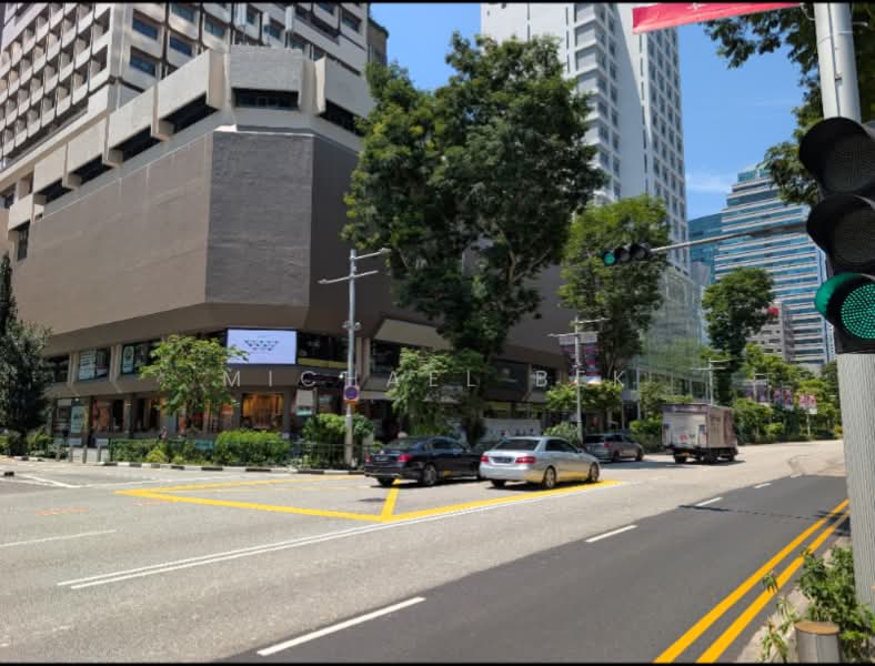 Orchard Towers, 400 Orchard Road, Orchard / River Valley, 2,350 sqft, Other Retail For Rent, by Michael Bek, 500229105 - Unit Facing Corner of Claymore & Orchard - CommercialGuru.com.sg