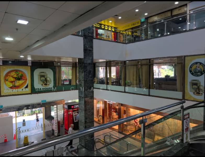 Orchard Towers, 400 Orchard Road, Orchard / River Valley, 2,350 sqft, Other Retail For Rent, by Michael Bek, 500229105 - Unit facing escalators - CommercialGuru.com.sg