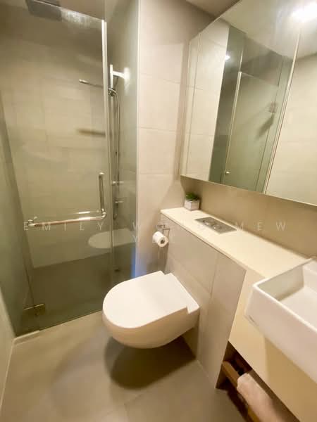 Eight Riversuites, 6 Whampoa East, Balestier / Toa Payoh, 2 Bedrooms, 700 sqft, Condominium For Sale, by Emily Wong Mew Yee, 500229110 - Bathroom - PropertyGuru.com.sg