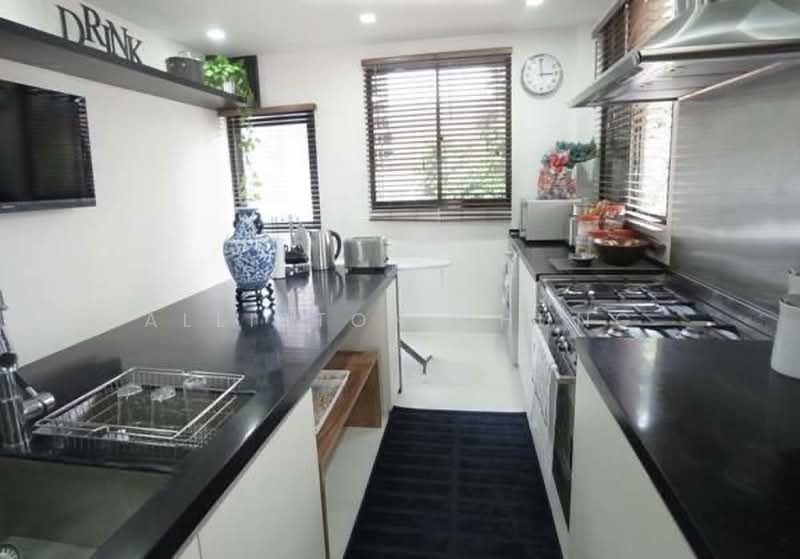 Beng tong Mansion, Tanjong Katong Road, 3 Bedrooms, 1,700 sqft, Apartment For Sale, by Alliston Chung, 500229114 - Kitchen - PropertyGuru.com.sg