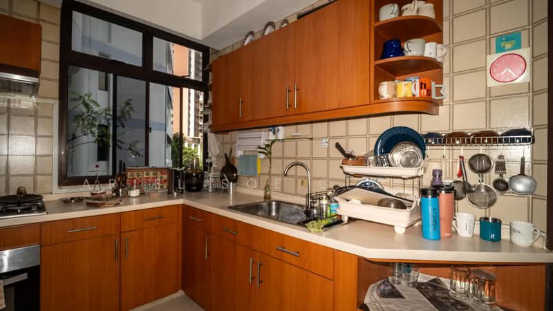 Mandarin Gardens, 1 Siglap Road, 3 Bedrooms, 1,572 sqft, Condominium For Rent, by Ariel Soeigiarto, 500229137 - Kitchen - PropertyGuru.com.sg