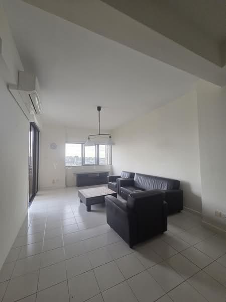 Bayshore Park, 50 Bayshore Road, 2 Bedrooms, 936 sqft, Condominium For Rent, by Yulin Guo, 500229142 - Living Room - PropertyGuru.com.sg