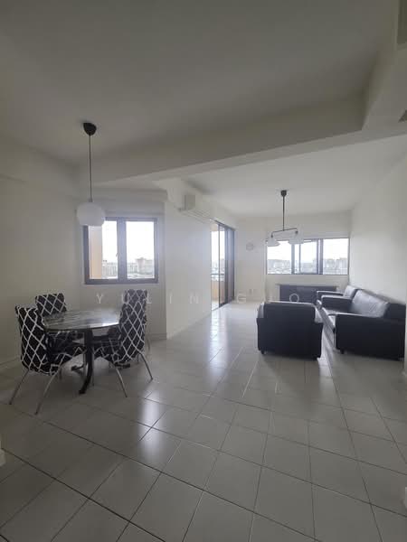 Bayshore Park, 50 Bayshore Road, 2 Bedrooms, 936 sqft, Condominium For Rent, by Yulin Guo, 500229142 - Living Room - PropertyGuru.com.sg