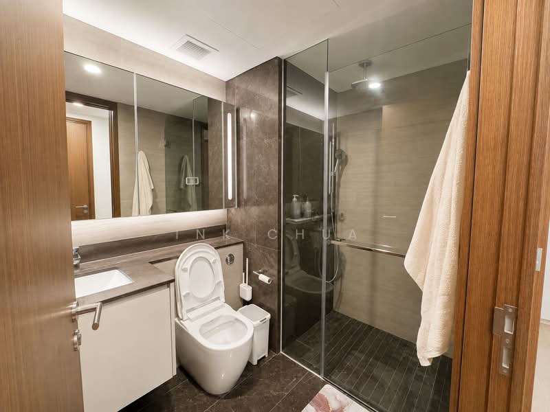 Parc Esta, 822 Sims Avenue, 2 Bedrooms, 635 sqft, Condominium For Sale, by Ink Chua, 500229155 - Bathroom - PropertyGuru.com.sg