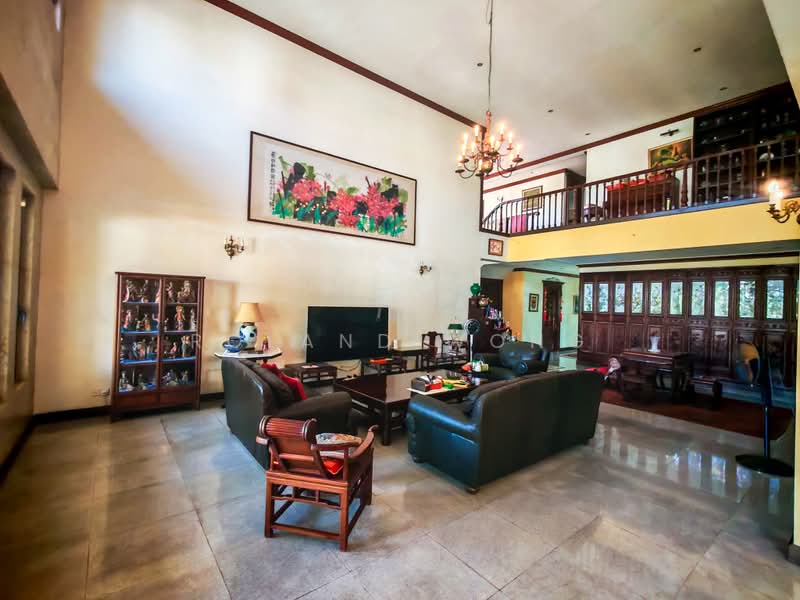 2 Storey Rebuilt in Chestnut GCBA with basement, Chestnut Crescent, 6 Bedrooms, 8,300 sqft, Detached House For Sale, by Roland Wong, 500229156 - Living Room - PropertyGuru.com.sg