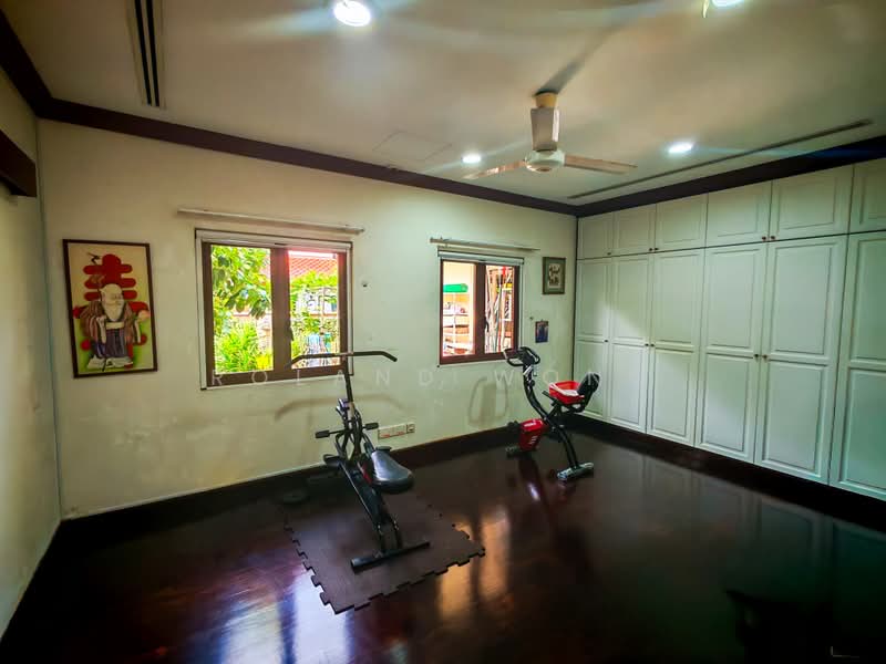 2 Storey Rebuilt in Chestnut GCBA with basement, Chestnut Crescent, 6 Bedrooms, 8,300 sqft, Detached House For Sale, by Roland Wong, 500229156 - Gym - PropertyGuru.com.sg
