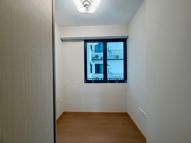 Treasure at Tampines, 41 Tampines Lane, 4 Bedrooms, 1,238 sqft, Condominium For Sale, by Angie Lua, 500229162 - PropertyGuru.com.sg
