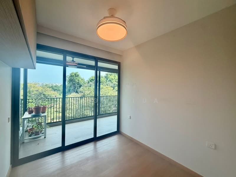Treasure at Tampines, 41 Tampines Lane, 4 Bedrooms, 1,238 sqft, Condominium For Sale, by Angie Lua, 500229162 - PropertyGuru.com.sg