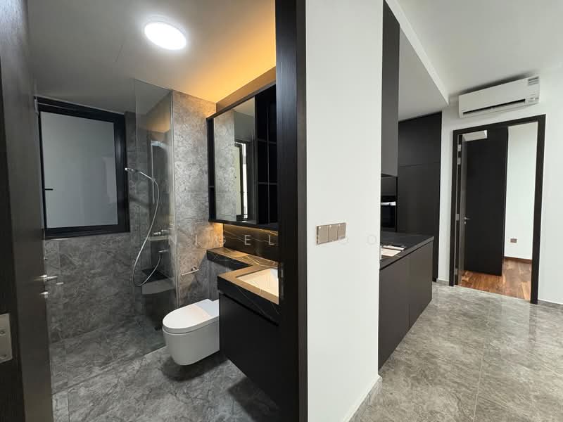 Hyll on Holland, 93 Holland Road, 2 Bedrooms, 700 sqft, Condominium For Sale, by Nigel Soo, 500229170 - Bathroom - PropertyGuru.com.sg