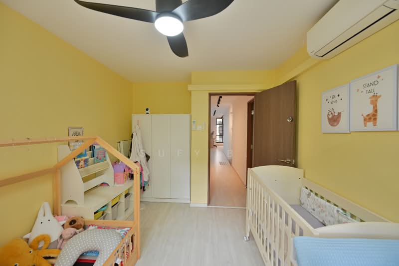 468 Segar Road, 468 Segar Road, 3 Bedrooms, 1,399 sqft, HDB Flat For Sale, by Sufy B., 500229173 - Common Bedroom - PropertyGuru.com.sg