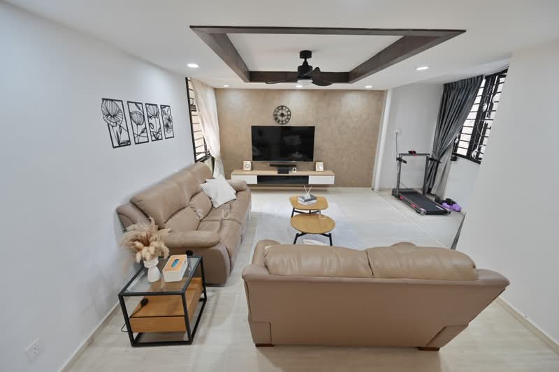 468 Segar Road, 468 Segar Road, 3 Bedrooms, 1,399 sqft, HDB Flat For Sale, by Sufy B., 500229173 - Living Room - PropertyGuru.com.sg
