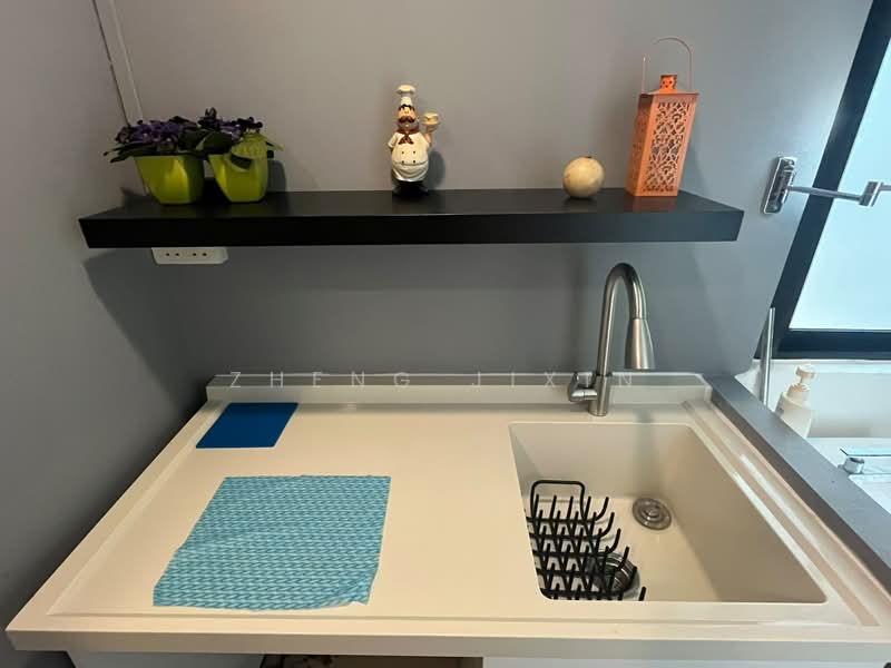 Astoria Park, 28 Lorong Mydin, Studio, 200 sqft, Condominium For Rent, by Zheng Jixin, 500229174 - Kitchen - PropertyGuru.com.sg