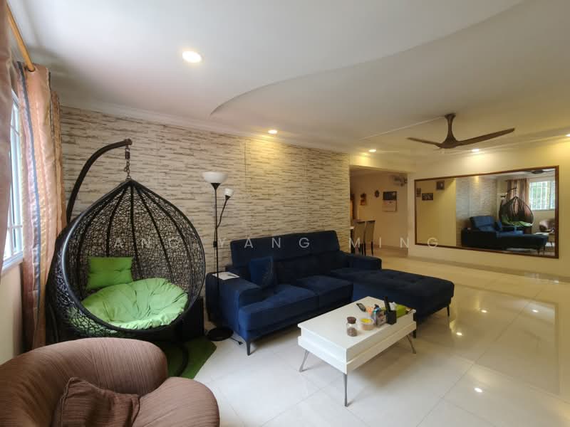 238 Jurong East Street 21, 238 Jurong East Street 21, 3 Bedrooms, 1,291 sqft, HDB Flat For Sale, by Ang Yang Ming, 500229179 - Living Room - PropertyGuru.com.sg