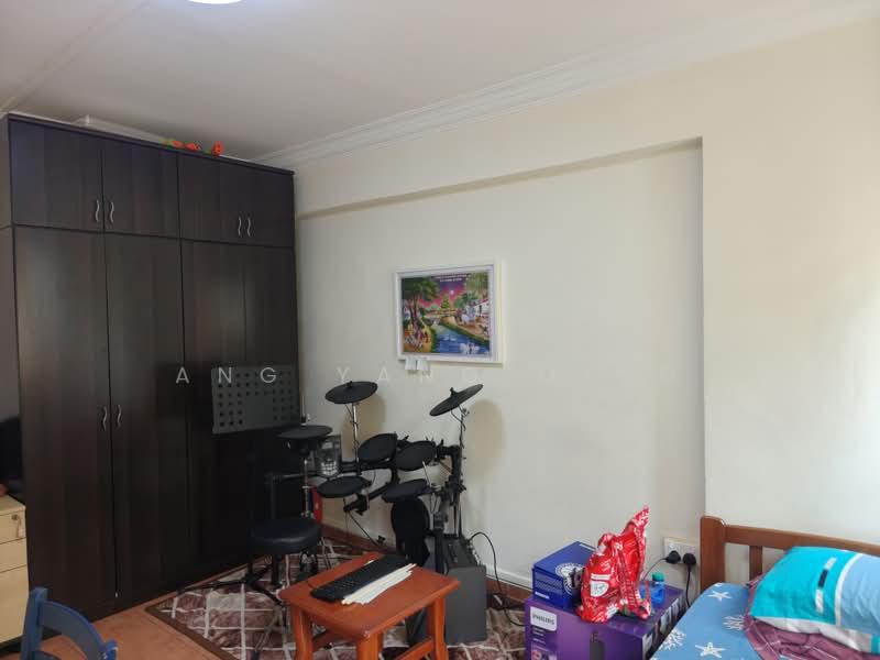 238 Jurong East Street 21, 238 Jurong East Street 21, 3 Bedrooms, 1,291 sqft, HDB Flat For Sale, by Ang Yang Ming, 500229179 - Bedroom - PropertyGuru.com.sg