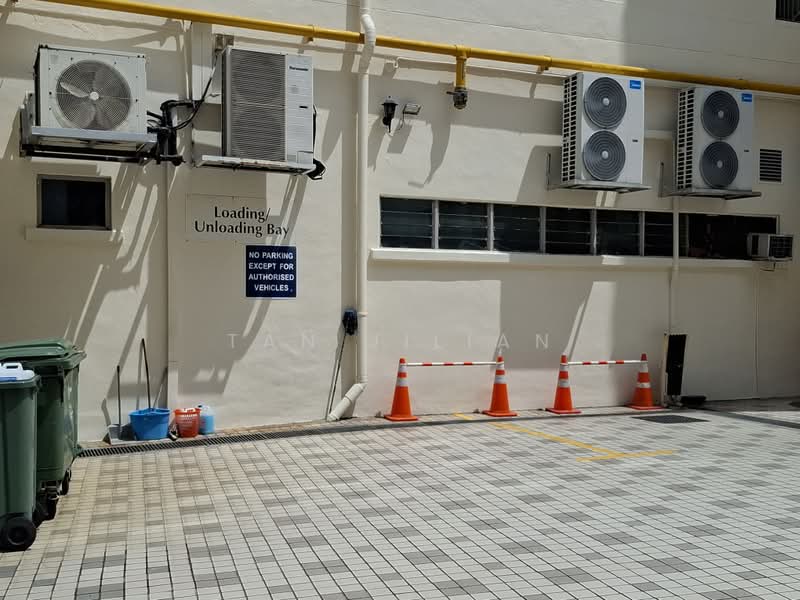 The Riverside Piazza, 11 Keng Cheow Street, Boat Quay / Raffles Place / Marina, 640 sqft, Other Retail For Rent, by Tan Jilian, 500229204 - Loading/unloading bays - CommercialGuru.com.sg