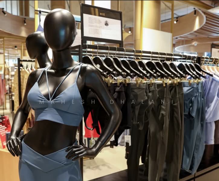 RARE HIGH-FOOTFALL RETAIL SPACE IN PAYA LEBAR, , 7,800 sqft, Mall Shop For Rent, by Mahesh Dhalani, 500229216 - CommercialGuru.com.sg