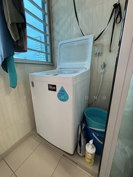 21 Teban Gardens Road, 21 Teban Gardens Road, 1 Bedroom, 118 sqft, HDB Flat For Rent, by Yu Ling Ong, 500229237 - Balcony - PropertyGuru.com.sg