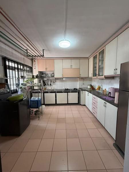 385 Tampines Street 32, 385 Tampines Street 32, 4 Bedrooms, 1,356 sqft, HDB Flat For Rent, by Christine Lim, 500229239 - Kitchen - PropertyGuru.com.sg