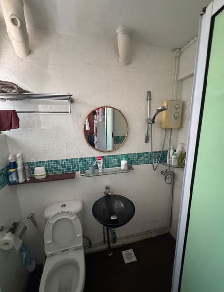 203 Serangoon Central, 203 Serangoon Central, Room Rental, 12 sqft, HDB Flat For Rent, by Dominic Choa, 500229241 - Bathroom - PropertyGuru.com.sg