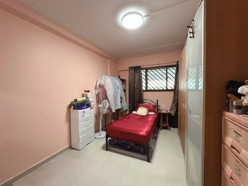 274 Yishun Street 22, 274 Yishun Street 22, 2 Bedrooms, 796 sqft, HDB Flat For Sale, by Sitimas Senin, 500229243 - Bedroom - PropertyGuru.com.sg