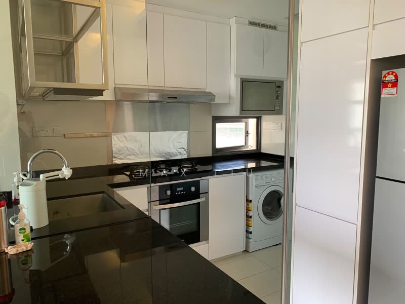 Waterfront Isle, 736 Bedok Reservoir Road, 1 Bedroom, 667 sqft, Condominium For Rent, by Max Liu, 500229251 - Kitchen - PropertyGuru.com.sg