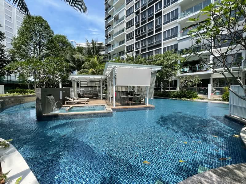 Waterfront Isle, 736 Bedok Reservoir Road, 1 Bedroom, 667 sqft, Condominium For Rent, by Max Liu, 500229251 - Pool - PropertyGuru.com.sg