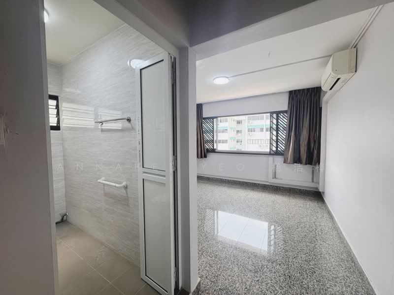 135 Serangoon North Avenue 2, 135 Serangoon North Avenue 2, 4 Bedrooms, 1,410 sqft, HDB Flat For Sale, by Annabel Yeo 杨洁桦, 500229253 - Bathroom - PropertyGuru.com.sg