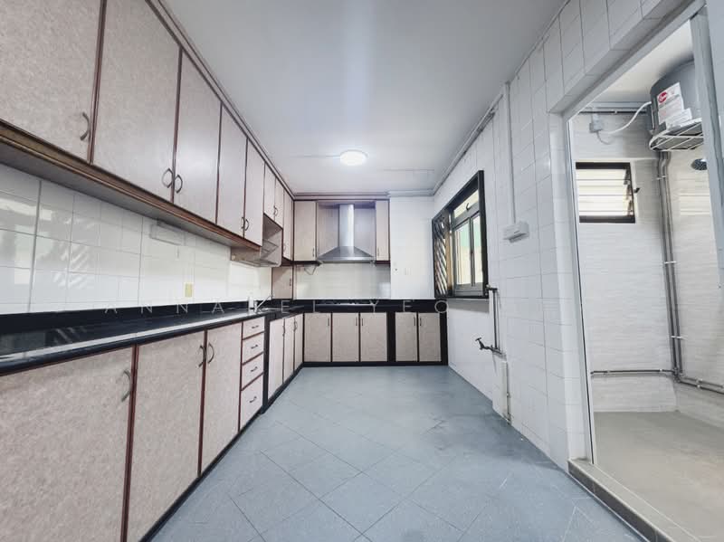 135 Serangoon North Avenue 2, 135 Serangoon North Avenue 2, 4 Bedrooms, 1,410 sqft, HDB Flat For Sale, by Annabel Yeo 杨洁桦, 500229253 - Kitchen - PropertyGuru.com.sg