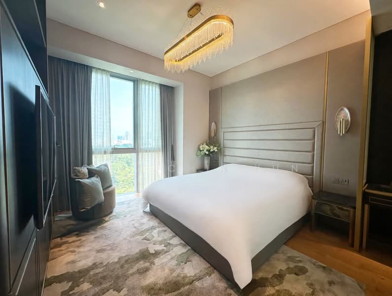 Alba, 8 Cairnhill Rise, 3 Bedrooms, 1,905 sqft, Condominium For Sale, by Chai Chin Yun, 500229258 - Bedroom - PropertyGuru.com.sg