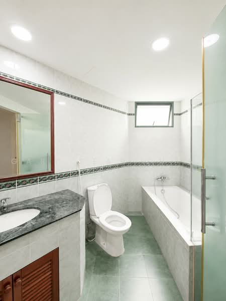 Yew Mei Green, 50 Choa Chu Kang North 6, 3 Bedrooms, 1,292 sqft, Condominium For Sale, by Gary Seah Zhang Feng, 500229266 - Bathroom - PropertyGuru.com.sg