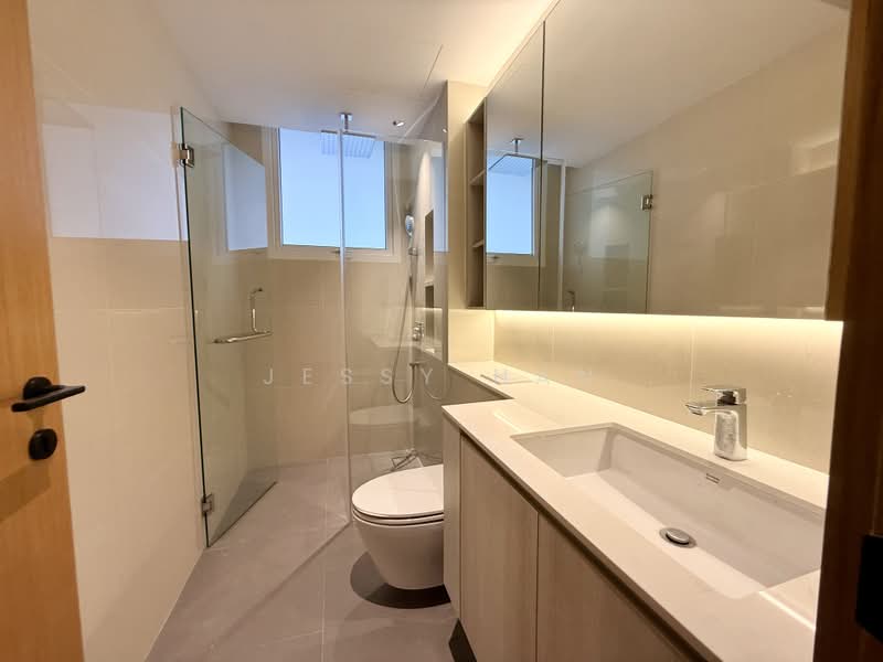 Telok Kurau, Jalan Baiduri, 5 Bedrooms, 7,500 sqft, Corner Terrace For Sale, by Jessy Han, 500229289 - Bathroom - PropertyGuru.com.sg
