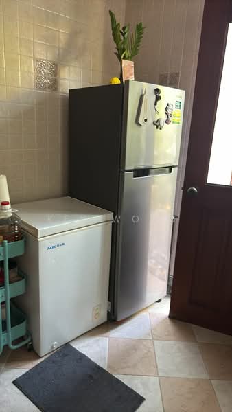 406 Sin Ming Avenue, 406 Sin Ming Avenue, 2 Bedrooms, 689 sqft, HDB Flat For Sale, by Ken Wong, 500229292 - Kitchen - PropertyGuru.com.sg