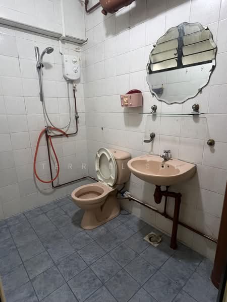 503 Woodlands Drive 14, 503 Woodlands Drive 14, Room Rental, 150 sqft, HDB Flat For Rent, by Terrell Soh, 500229293 - Bathroom - PropertyGuru.com.sg