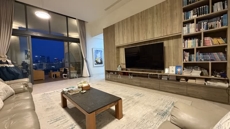 Highline Residences, 7 Kim Tian Road, 4 Bedrooms, 2,250 sqft, Condominium For Sale, by Jonathan Lee, 500229296 - Living Room - PropertyGuru.com.sg